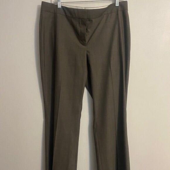 Elie Tahari Wool Gray Theora pant, size 12 - Picture 1 of 3